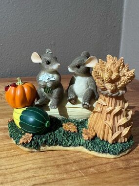 🌾 Charming Tails “Harvest Time Honeys” Item #: 85/882 Fitz and Floyd Figurine